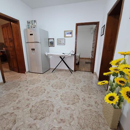 Private Room On A Shared Apartament Near Durres Beach Εξωτερικό φωτογραφία