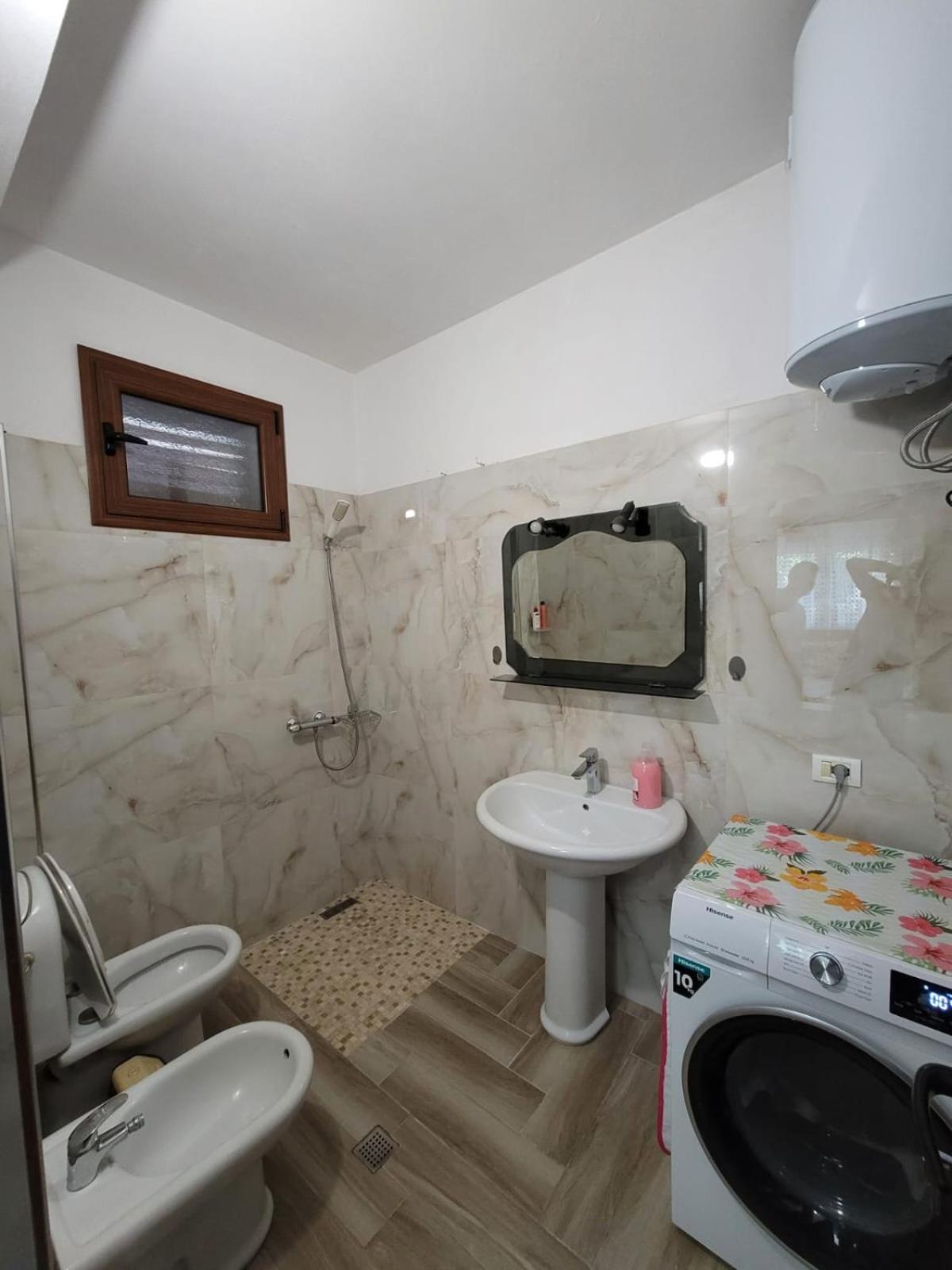 Private Room On A Shared Apartament Near Durres Beach Εξωτερικό φωτογραφία