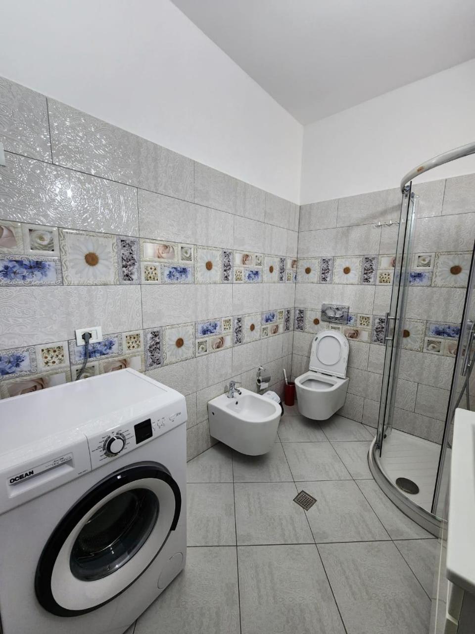 Private Room On A Shared Apartament Near Durres Beach Εξωτερικό φωτογραφία