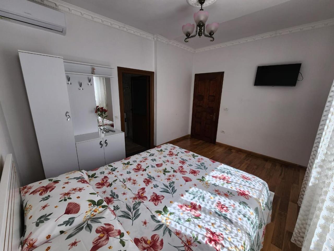Private Room On A Shared Apartament Near Durres Beach Εξωτερικό φωτογραφία